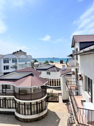 Бизнес-Гостиница в г. Анапа, на перв...