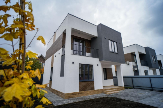 Дом Хай-Тек 120кв.м на 3сот