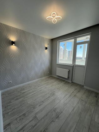 Мини 2-к квартира в ЖК Россинский парк