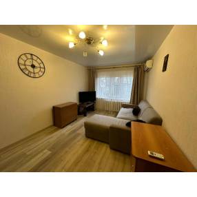 1 к.кв в мкр. ЧМР с ремонтом и мебелью